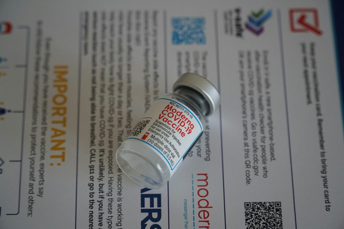 Impuls voor Britse farmasector: Moderna opent nieuwe vaccinfabriek