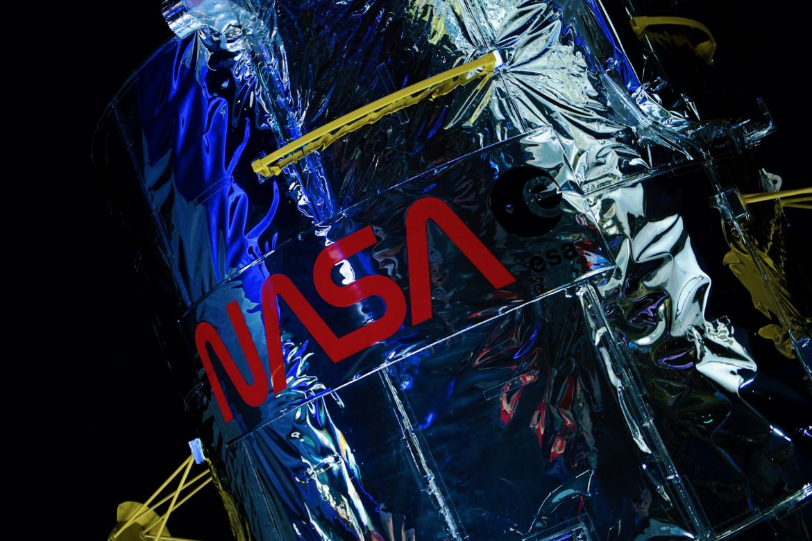 Terugkeer naar de maan en de dreiging van een asteroïde: NASA’s Artemis-programma versus hemelse gevaren