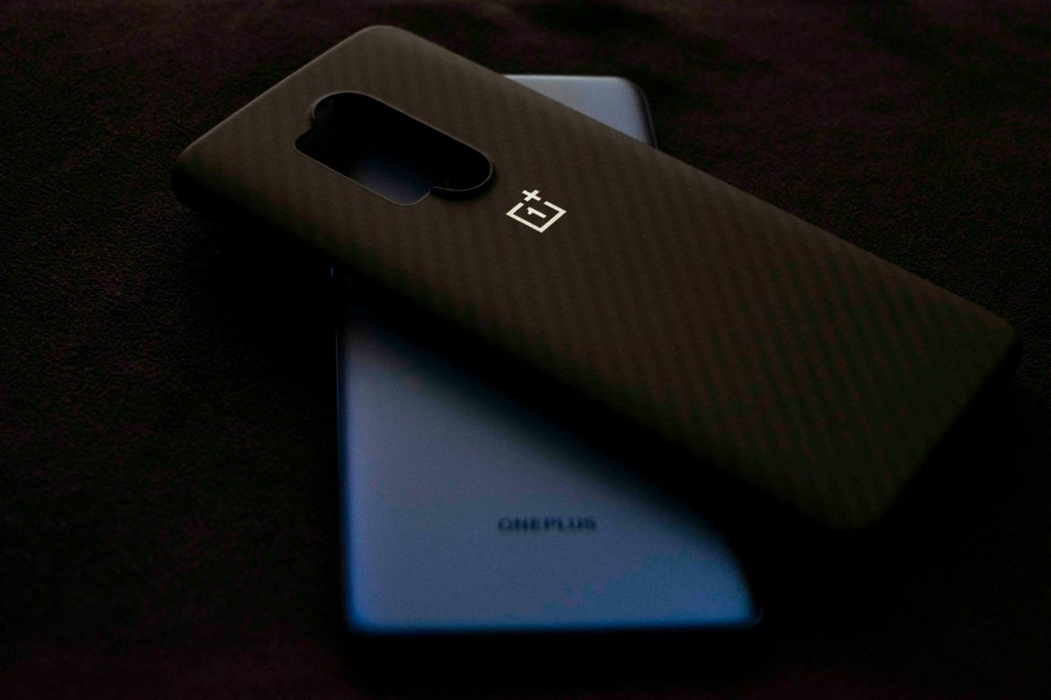 OnePlus schrijft nieuw hoofdstuk met de 15-serie: Een duik in het heden en verleden van de snelheidskoning